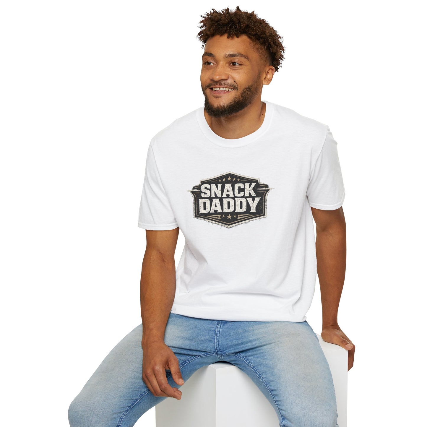Snack Daddy T-Shirt — Vintage Badge Graphic Tee for Food-Lovers & Fun Dads