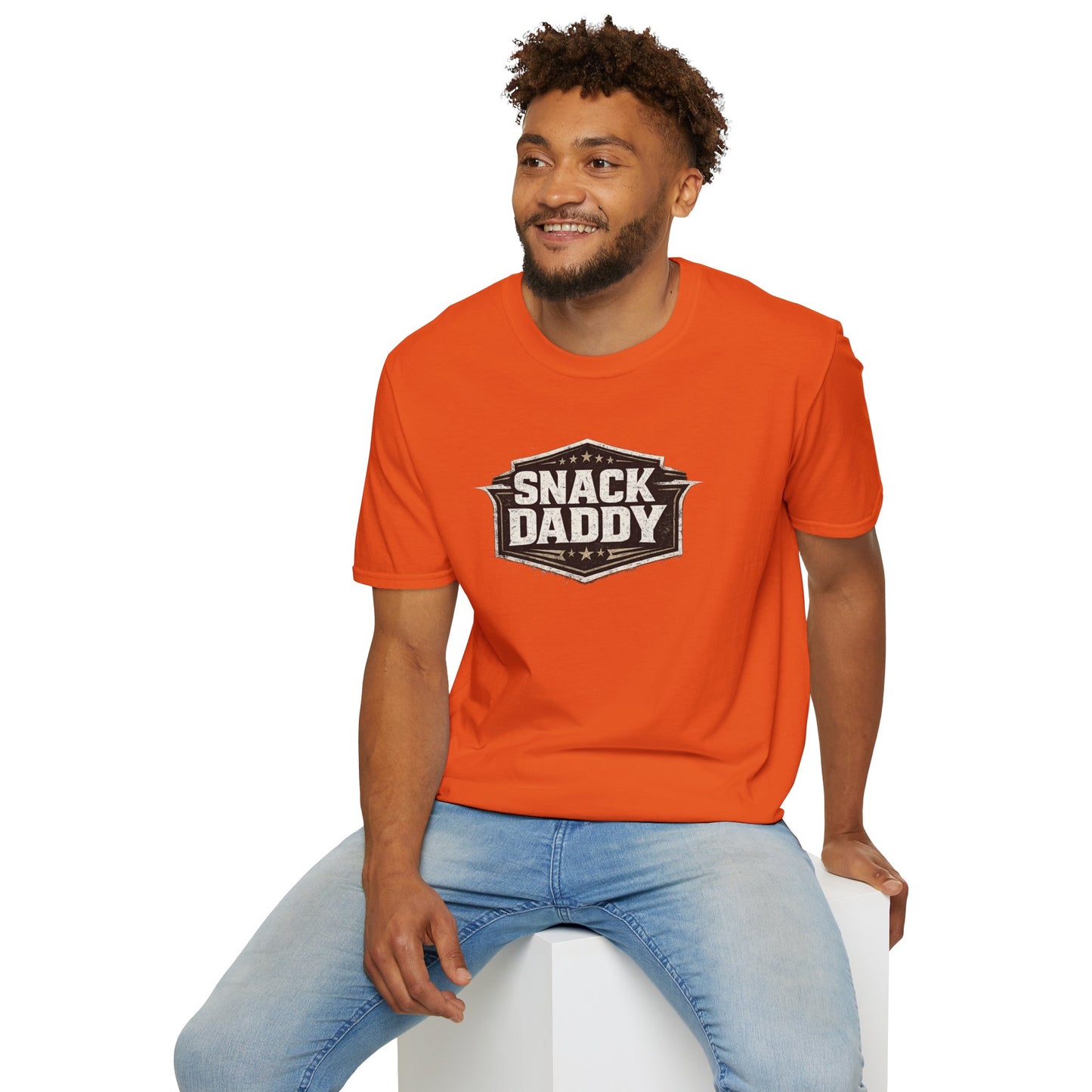 Snack Daddy T-Shirt — Vintage Badge Graphic Tee for Food-Lovers & Fun Dads