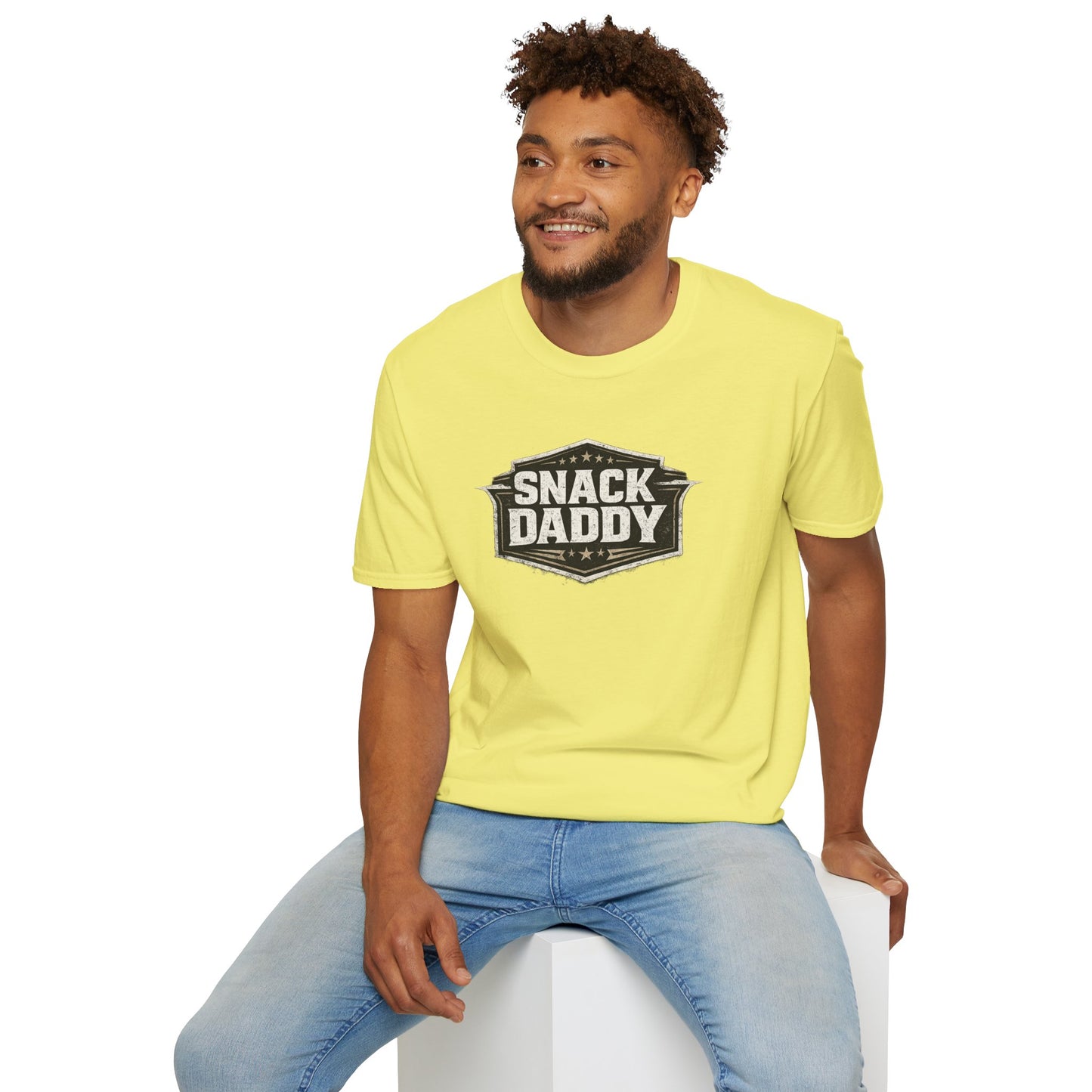 Snack Daddy T-Shirt — Vintage Badge Graphic Tee for Food-Lovers & Fun Dads