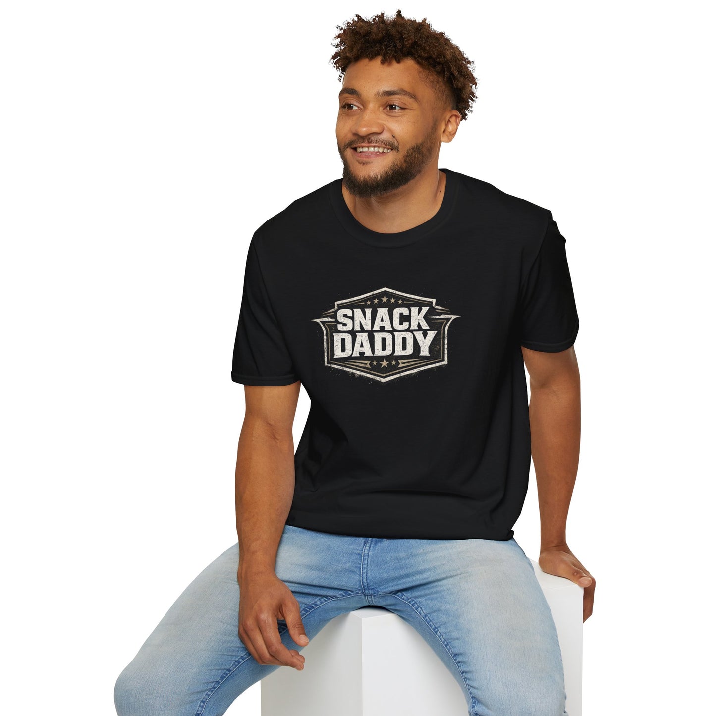Snack Daddy T-Shirt — Vintage Badge Graphic Tee for Food-Lovers & Fun Dads
