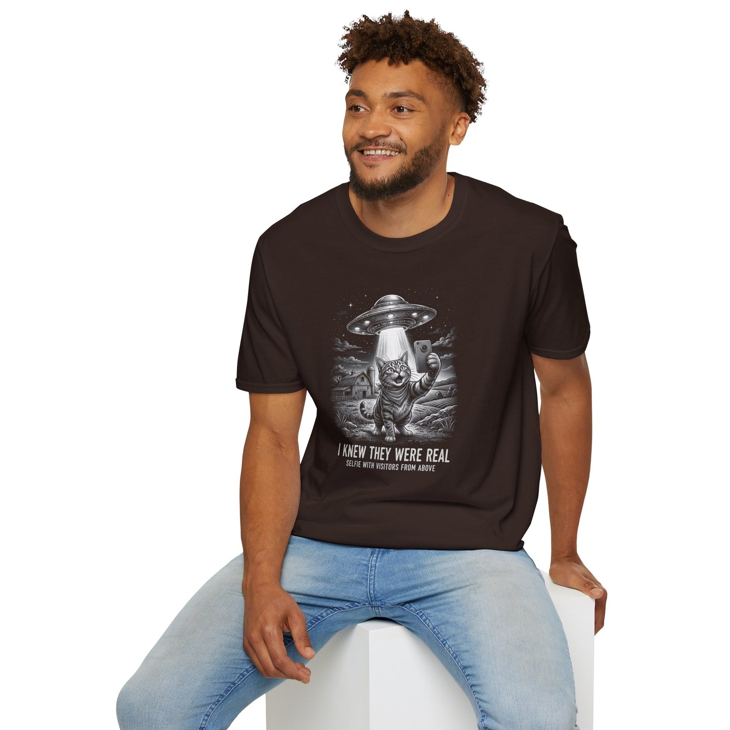 Alien Cat Selfie T-Shirt — 'I Knew They Were Real' UFO Graphic Tee